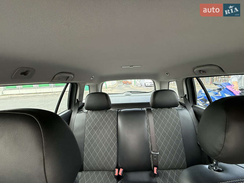 Универсал Opel Astra 2010 в Косове