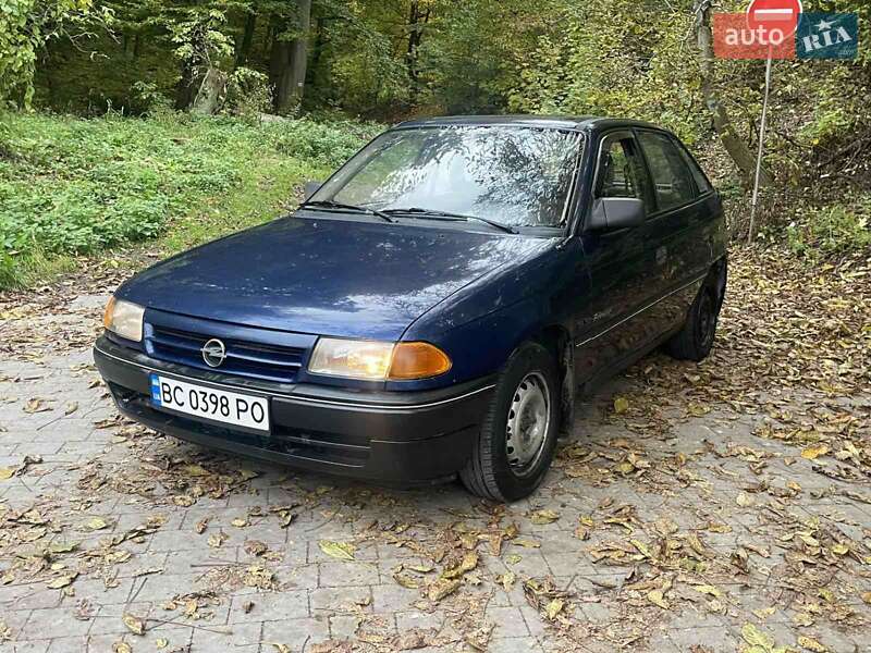 Хэтчбек Opel Astra 1993 в Львове