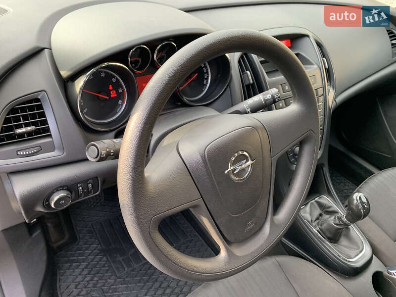 Хэтчбек Opel Astra 2011 в Луцке фото 25 Хэтчбек Opel Astra 2011 в Луцке