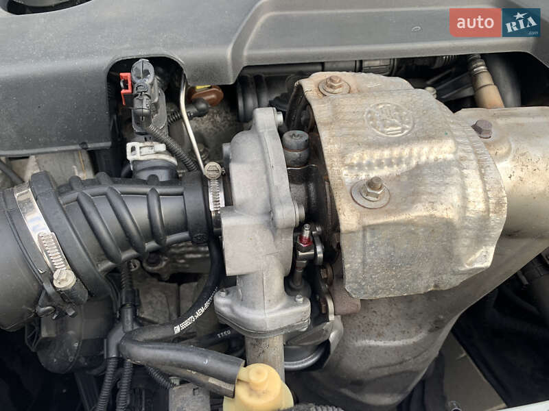 Хэтчбек Opel Astra 2011 в Луцке фото 33 Хэтчбек Opel Astra 2011 в Луцке