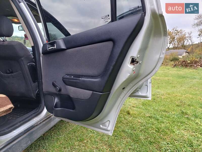 Универсал Opel Astra 2002 в Монастыриске фото 17 Универсал Opel Astra 2002 в Монастыриске