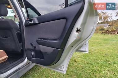 Универсал Opel Astra 2002 в  фото 17 Универсал Opel Astra 2002 в