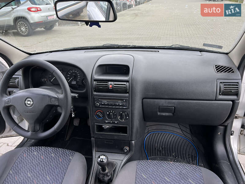 Универсал Opel Astra 2001 в Луцке