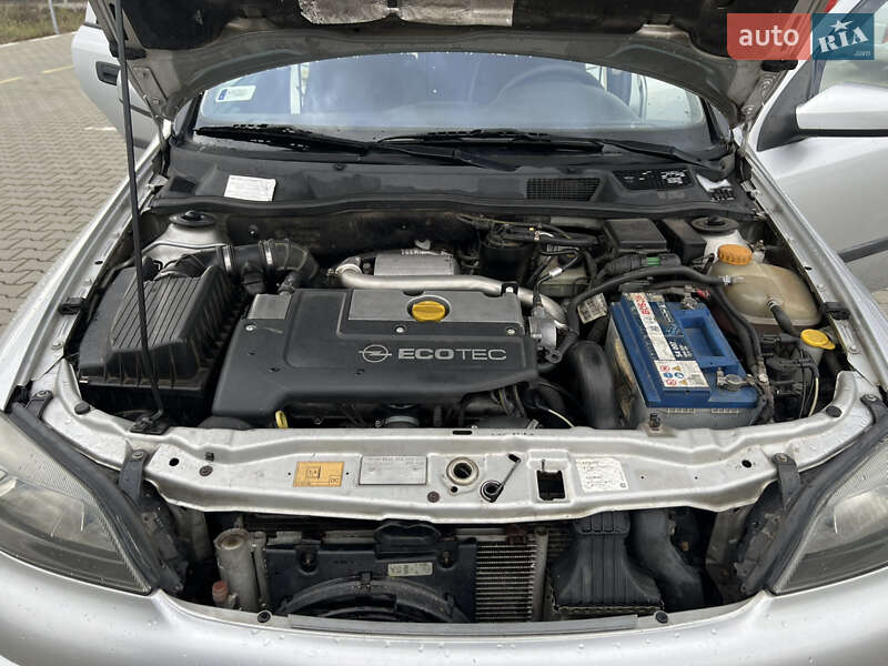 Универсал Opel Astra 2001 в Луцке