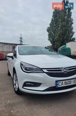 Универсал Opel Astra 2017 в 