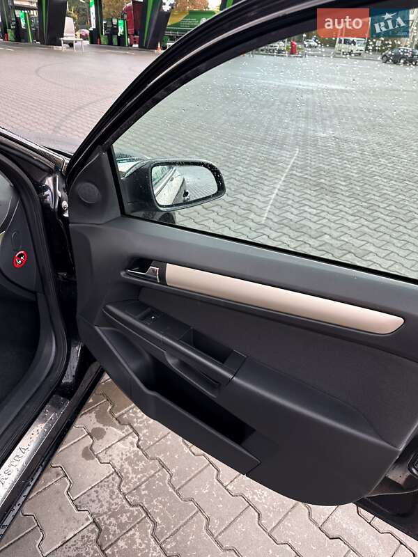 Универсал Opel Astra 2008 в Луцке фото 13 Универсал Opel Astra 2008 в Луцке