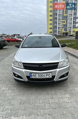 Универсал Opel Astra 2007 в 