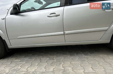 Универсал Opel Astra 2007 в 