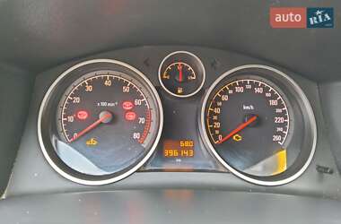 Универсал Opel Astra 2004 в  фото 12 Универсал Opel Astra 2004 в