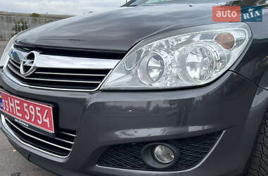 Універсал Opel Astra 2009 в 
