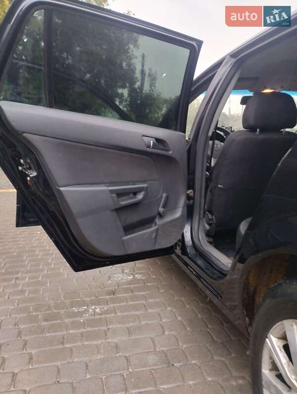 Универсал Opel Astra 2005 в Сокирянах фото 3 Универсал Opel Astra 2005 в Сокирянах