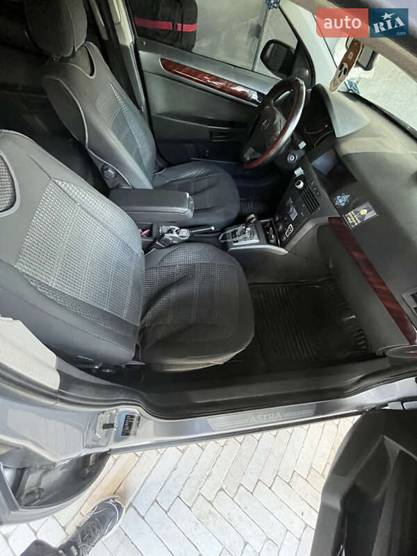 Хетчбек Opel Astra 2004 в Луцьку фото 11 Хетчбек Opel Astra 2004 в Луцьку