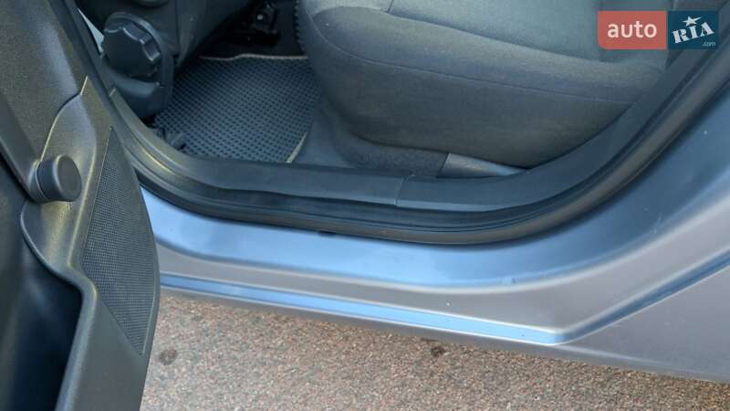 Универсал Opel Astra 2006 в Житомире