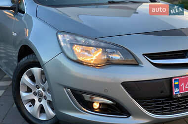 Универсал Opel Astra 2015 в 