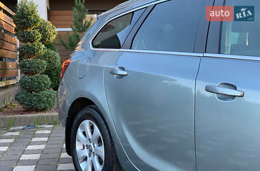 Универсал Opel Astra 2015 в 