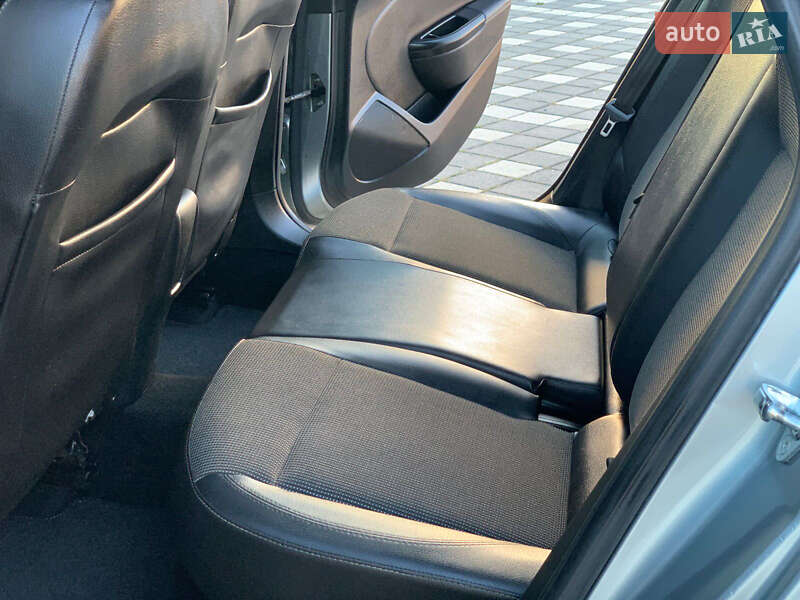 Универсал Opel Astra 2015 в Стрые