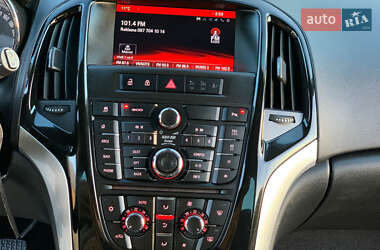 Универсал Opel Astra 2015 в 