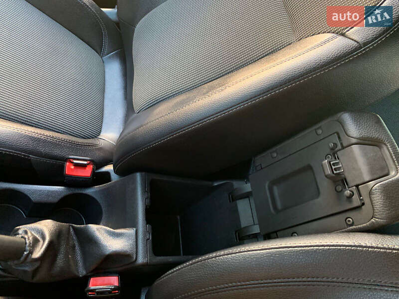 Универсал Opel Astra 2015 в Стрые