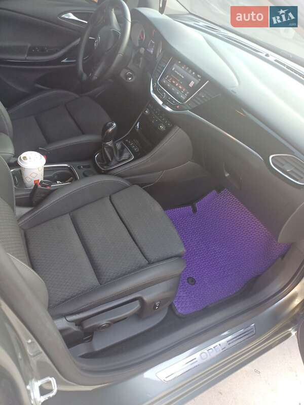 Універсал Opel Astra 2017 в Павлограді