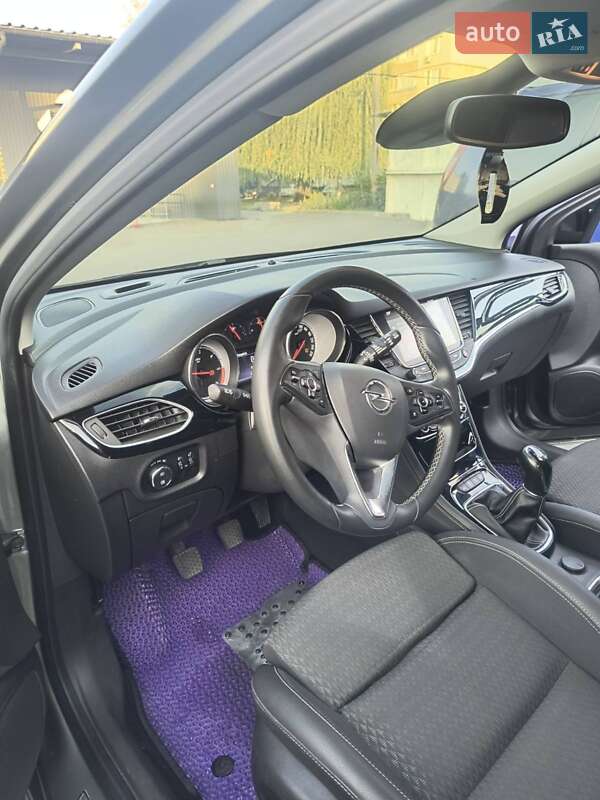 Універсал Opel Astra 2017 в Павлограді