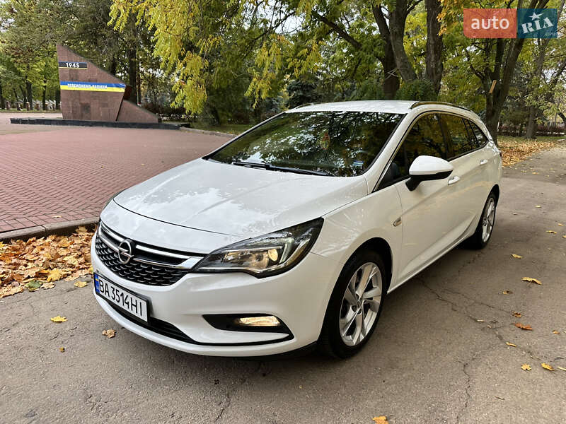 Универсал Opel Astra 2019 в Кропивницком