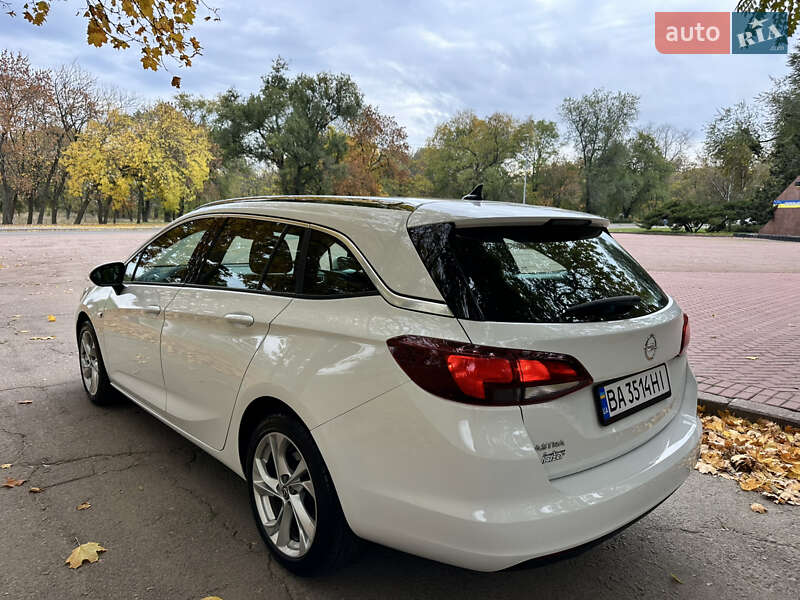 Универсал Opel Astra 2019 в Кропивницком