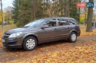Универсал Opel Astra 2009 в Глухове