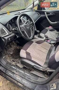Универсал Opel Astra 2011 в 
