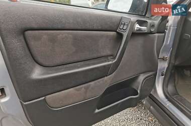 Седан Opel Astra 2001 в 