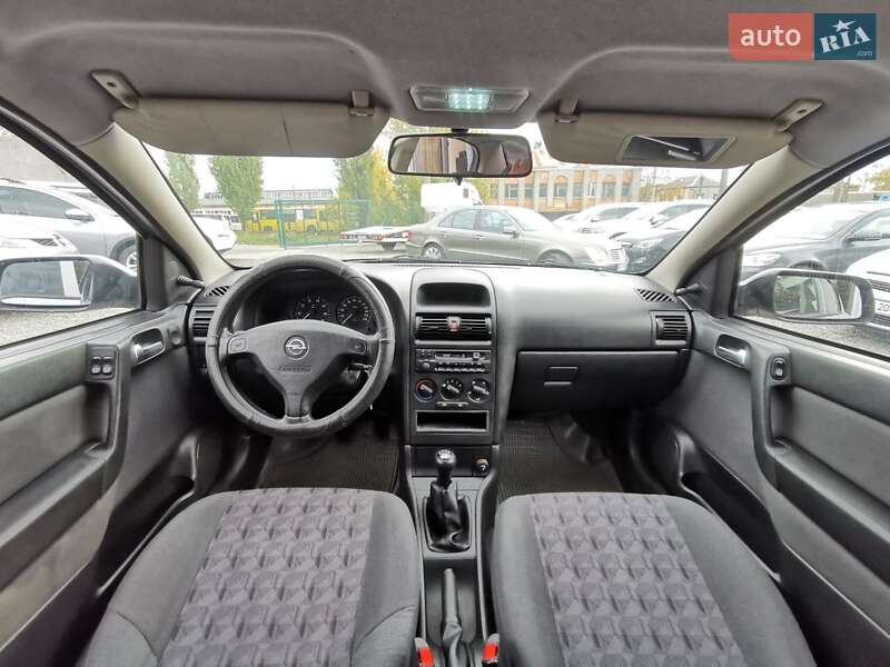 Седан Opel Astra 2001 в Хмельницком