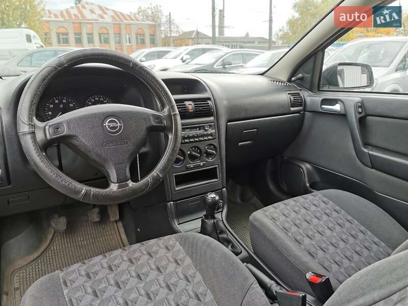 Седан Opel Astra 2001 в Хмельницком