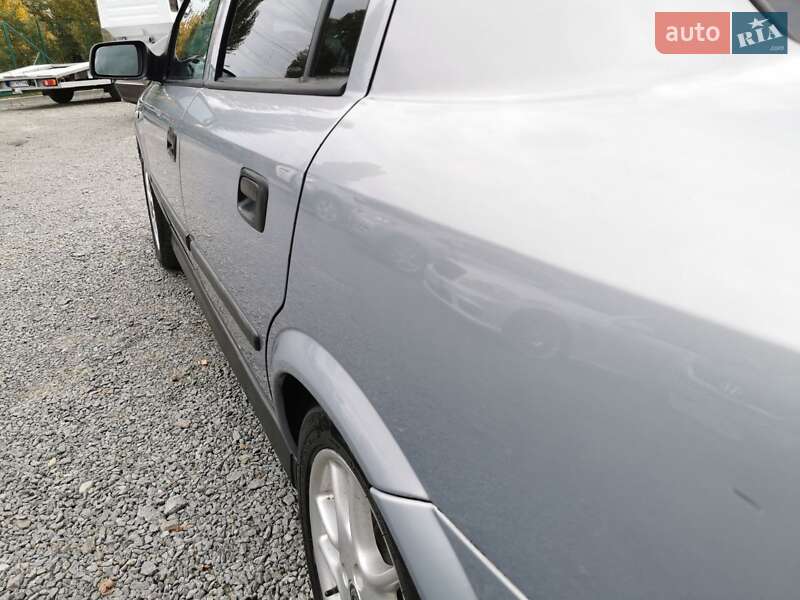 Седан Opel Astra 2001 в Хмельницком