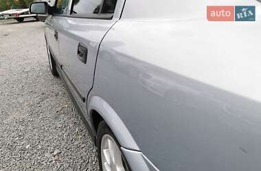 Седан Opel Astra 2001 в 