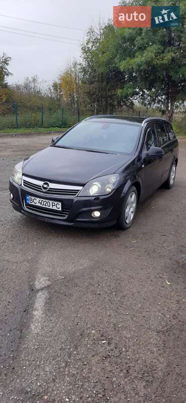 Opel Astra 2010