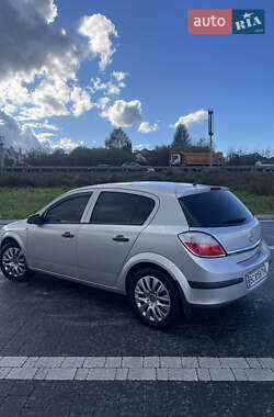 Хетчбек Opel Astra 2005 в Львові