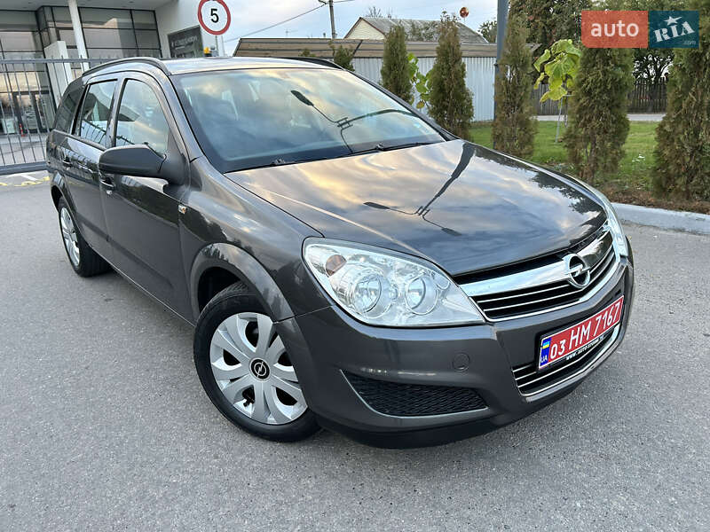 Opel Astra 2010
