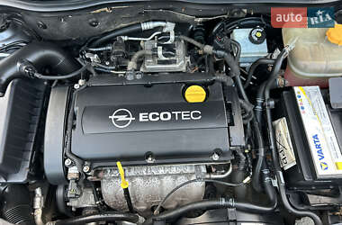 Универсал Opel Astra 2010 в 