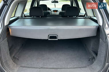 Универсал Opel Astra 2010 в 