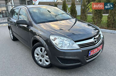 Универсал Opel Astra 2010 в 