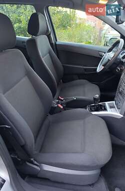 Универсал Opel Astra 2009 в 