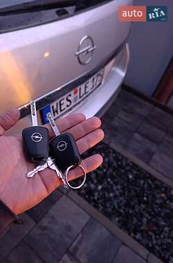 Универсал Opel Astra 2009 в 