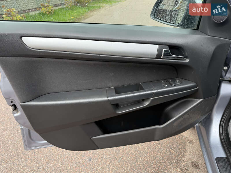 Универсал Opel Astra 2009 в Борисполе