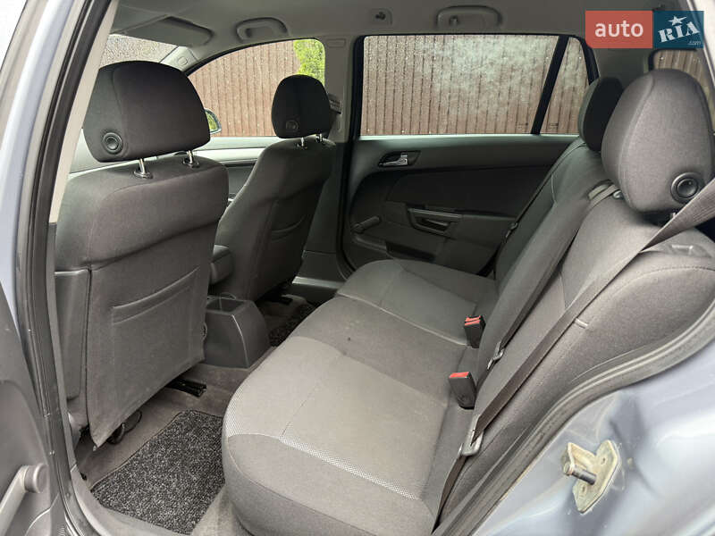Универсал Opel Astra 2009 в Борисполе