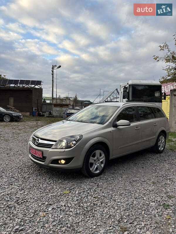 Универсал Opel Astra 2009 в Белой Церкви