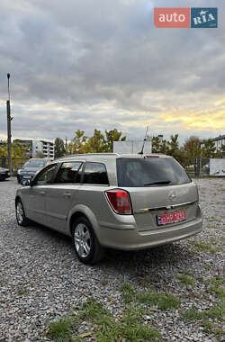 Универсал Opel Astra 2009 в 