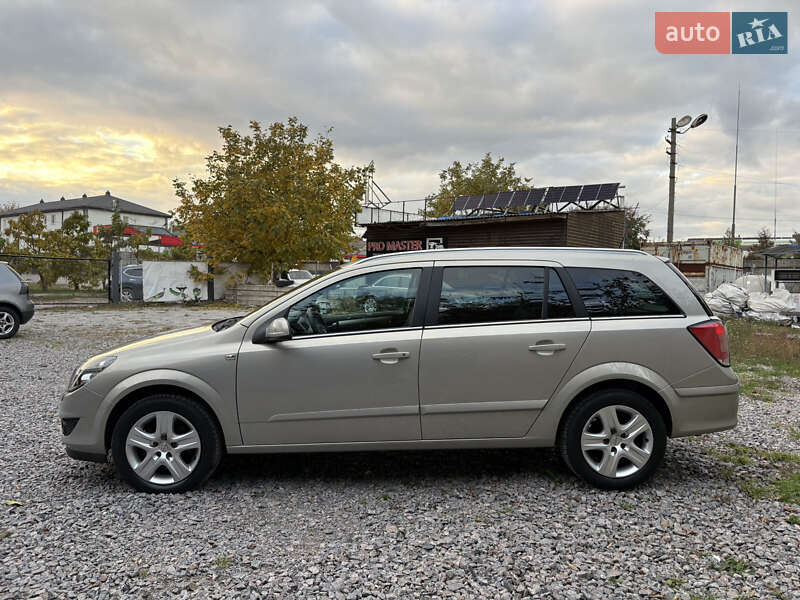 Универсал Opel Astra 2009 в Белой Церкви