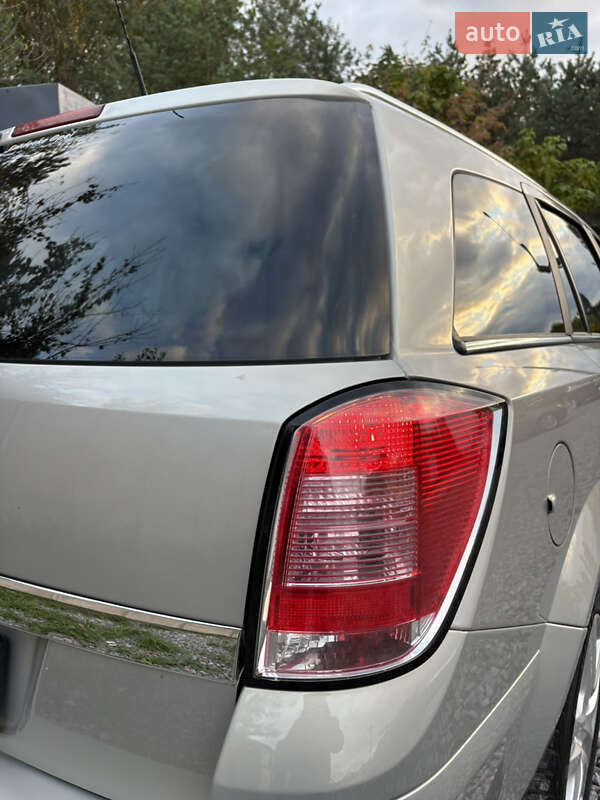Универсал Opel Astra 2009 в Белой Церкви