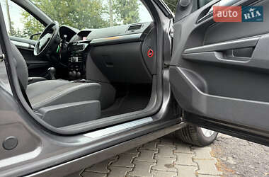 Универсал Opel Astra 2009 в 