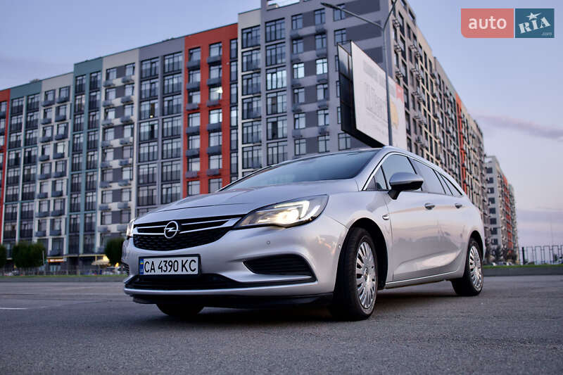 Универсал Opel Astra 2018 в 