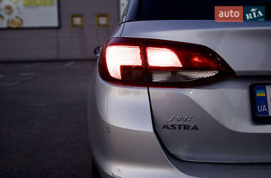 Универсал Opel Astra 2018 в 